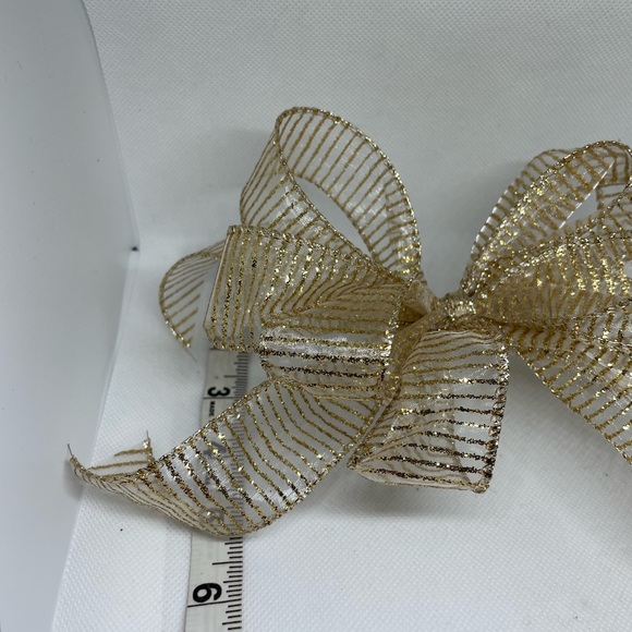 Handmade Ribbon bows set of 6 gold glitter wired ribbon striped 8x6 inch approx - Picture 9 of 13